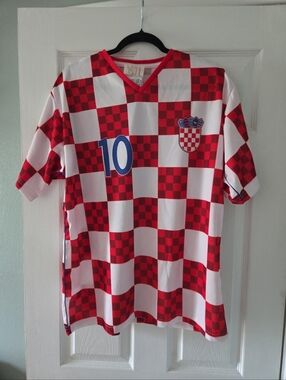Reda Red and White Checkered Soccer Shirt Croatia player Luka Mosric #10.